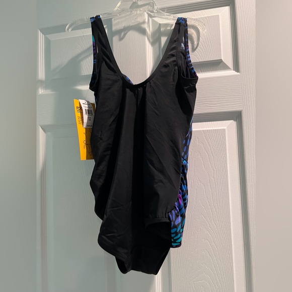 Robby Len by Longitude One Piece Swimsuit - Picture 2 of 7